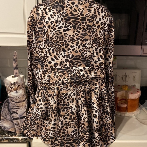 M womens Allgrace casual stretch long sleeve animal print plus size top 4X - Picture 2 of 4